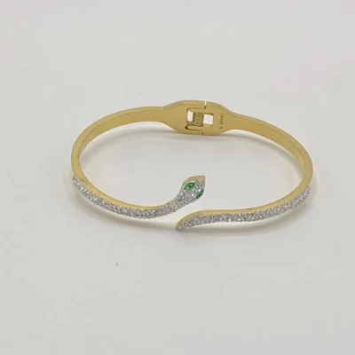 Modisches schlangenförmiges Edelstahlarmband, goldfarbenes, farbechtes Armband mit Diamanteinlage